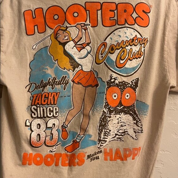 VTG Hooters Country Club Golf T Shirt Mens Large Tan Ripple Junction - Picture 3 of 4